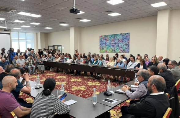 Встреча Баграта Србазана с репатриантами (видео)